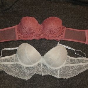 2 never worn bras!